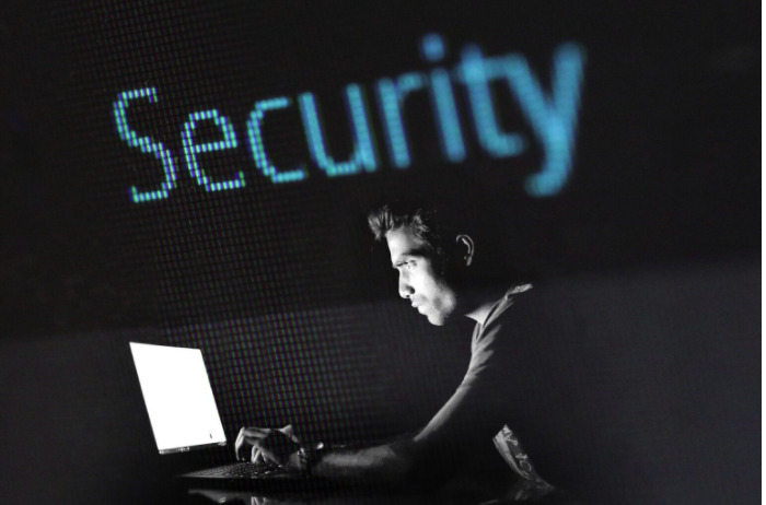 Pericoli su Internet, le “trappole” sul web e l’aiuto di Get Digital