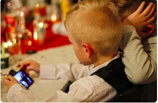 Safer Internet Day: un ragazzo su cinque “sempre connesso”