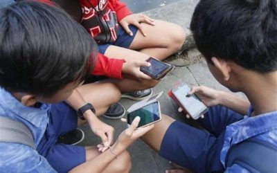 SMARTPHONE AI PRE ADOLESCENTI, A CHE ETÀ È GIUSTO CONCEDERLO?